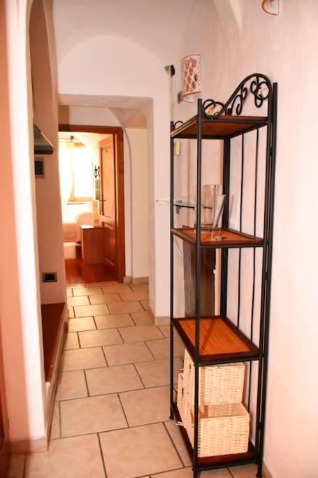 Casa Vacanze E Brevi Periodi Alla Porta Etrusca La Panchina Al Sole Volterra Exterior foto