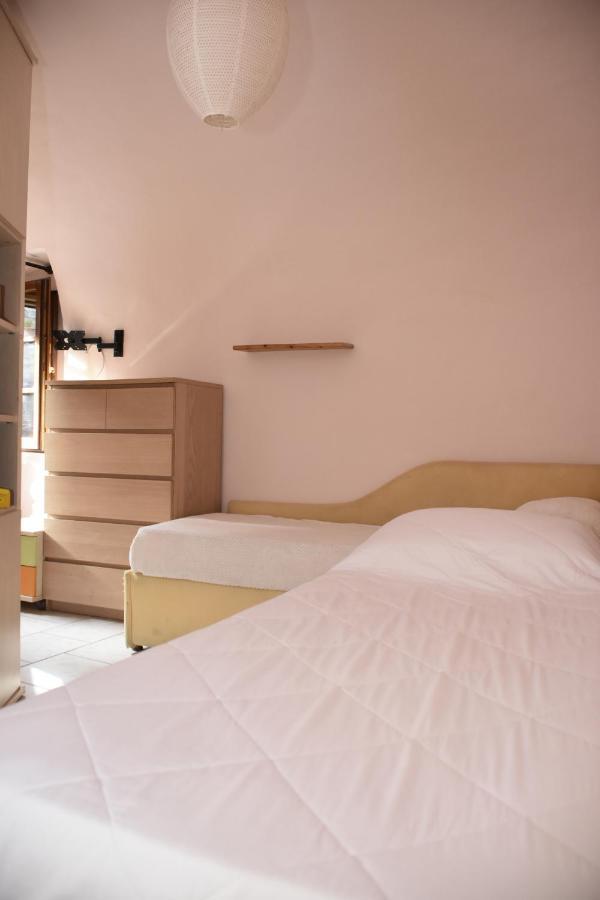 Casa Vacanze E Brevi Periodi Alla Porta Etrusca La Panchina Al Sole Volterra Exterior foto