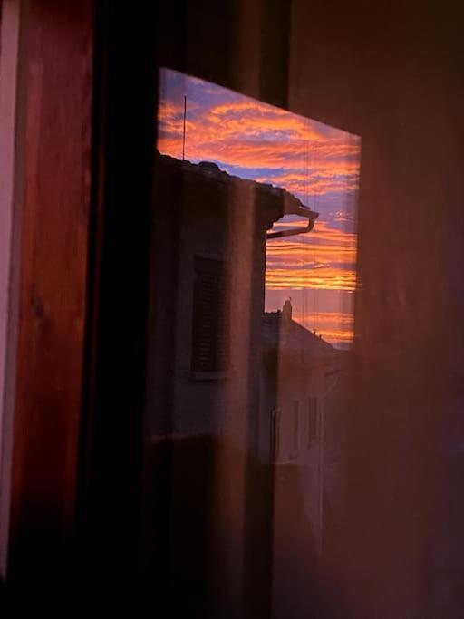 Casa Vacanze E Brevi Periodi Alla Porta Etrusca La Panchina Al Sole Volterra Exterior foto